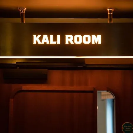 The Dean Отель 4*